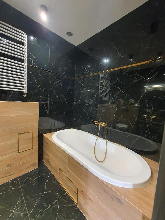 Apartament Dubaj Ґлівіце Екстер'єр фото
